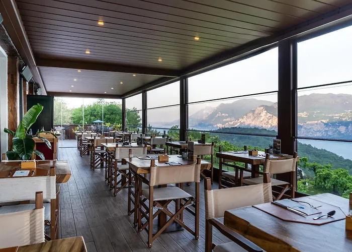 Querceto Wellness & By Double Hospitality מלון