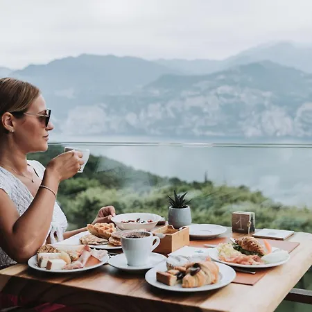 Отель Querceto Wellness & - Garda Collection