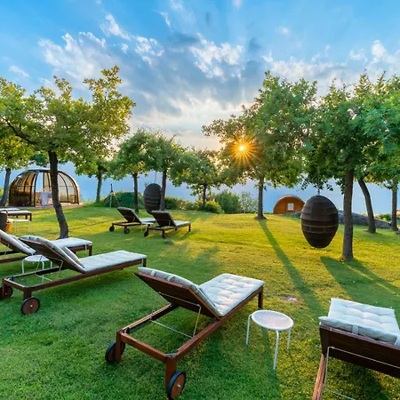 Querceto Wellness & By Double Hospitality Мальчезине