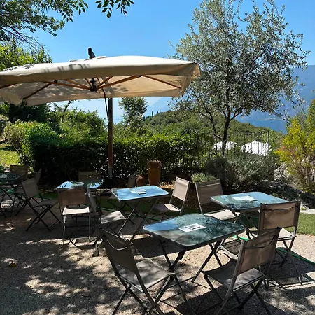 Querceto Wellness & By Double Hospitality 4* Malcesine